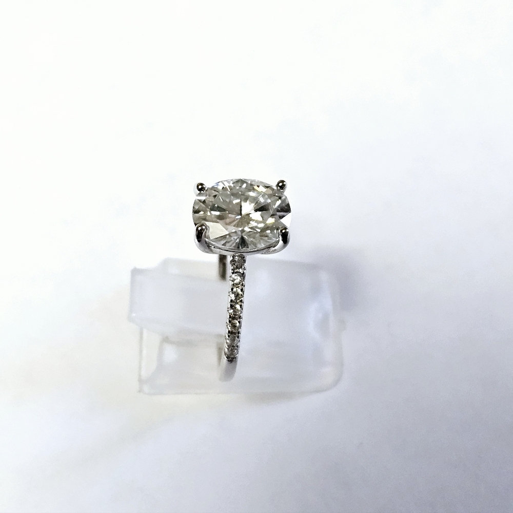 Genuine 3 Carat Moissanite Ring in 18k over Sterling Silver Sz 8! - Picture 10 of 13
